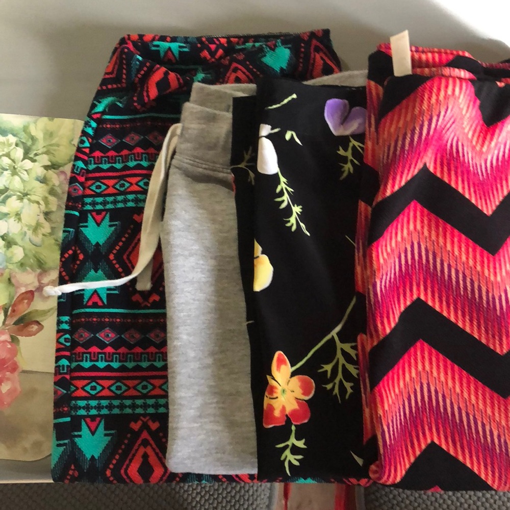 Skirts lot of 4
